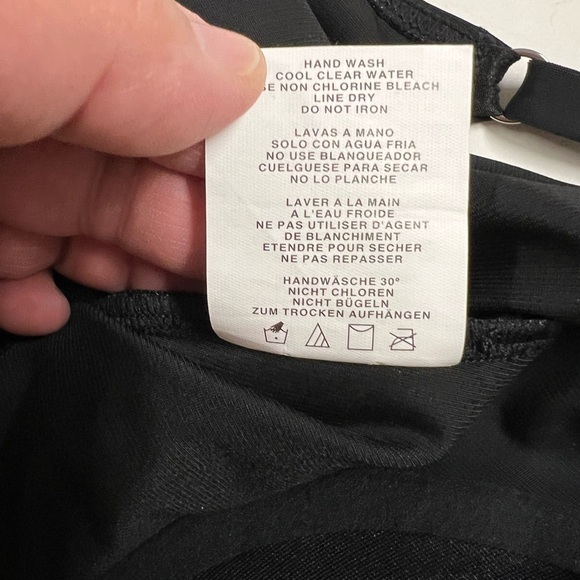 MIRACLESUIT Womens Plus Black Sanibel One Piece Sculpted Ruched Swimsuit Size 18 - Picture 10 of 12